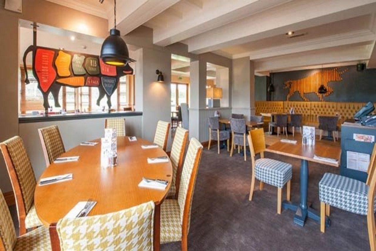 Premier Inn Evesham Luaran gambar